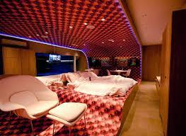 LUSH MOTEL